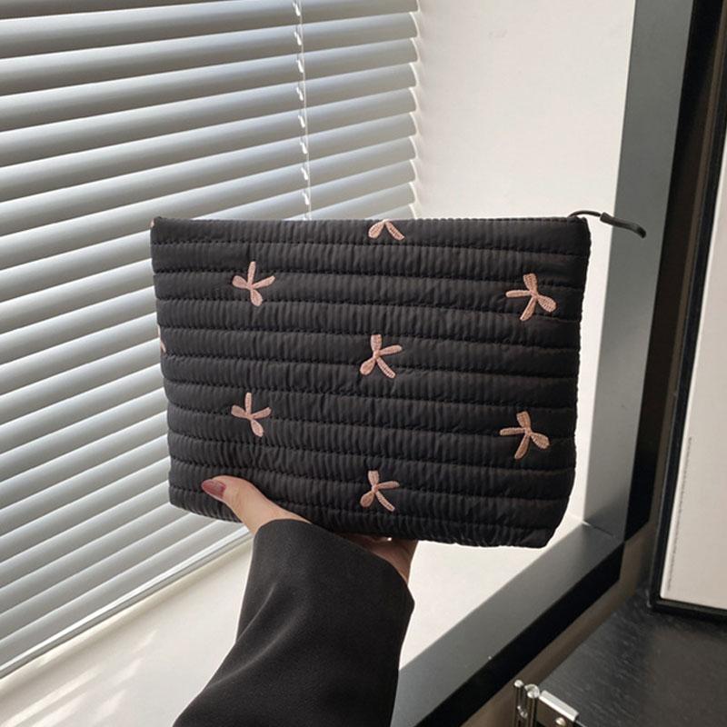 Fashionable Bow Embroidery Storage Bag with Large Capacity Fresh Makeup Bag Portable Handbag Suitable for Women To Organize