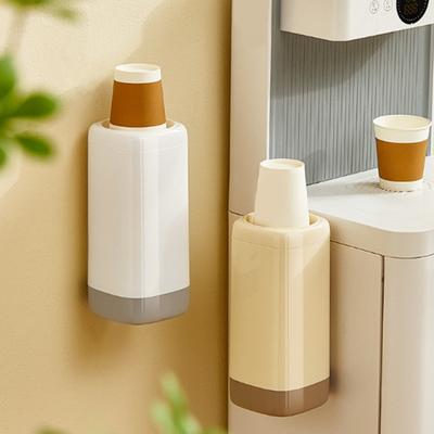 Wandhalter Papierbecherhalter Bohrlos Einwegbecher-Spender Zuhause Büro Küche Esszimmer Arbeitsplatte Zugtyp Kunststoffbecher-Organizer-Rack