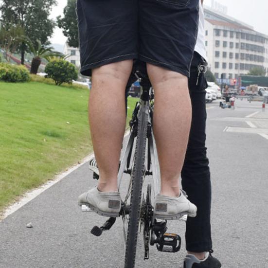 1 Pair Anti-slip Groove Strong Load-bearing High Hardness Bike Rear Pedals Aluminum Foot Rest Pegs Bike Accessories