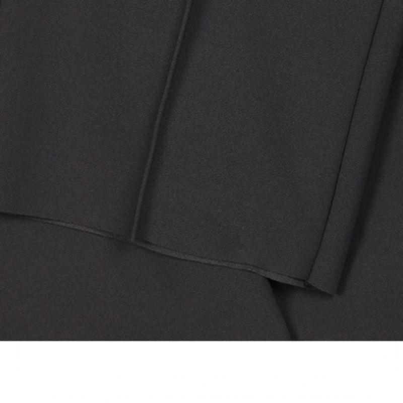 Ona S miSS  Kalhoty s vysokým pasem a záševky  Cena  138 000 Wonů