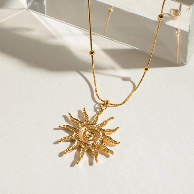 Aanslagbestendig Bohemien Sieradenset Verguld Spiraal Zon Hanger Ketting Oorbellen voor Moederdag Cadeau
