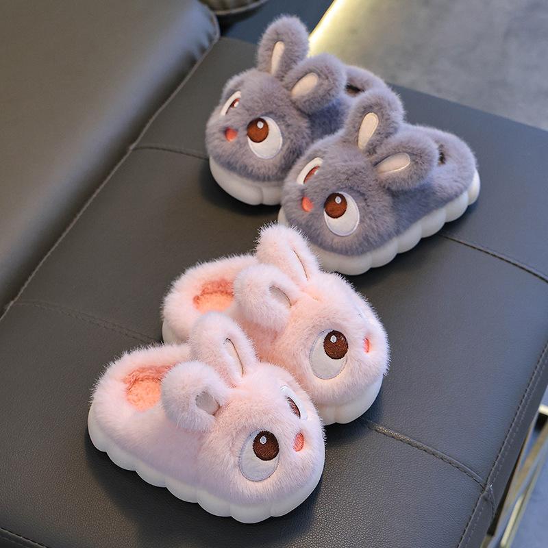 Cozy Fleece-Lined Winter Slippers for Girls - Cute Cartoon Design, Soft Sole Indoor Shoes with Kids Slippers