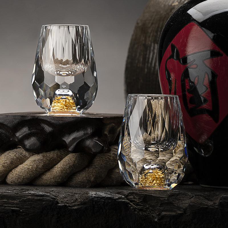 Eingebetteter Blattgold Baijiu Becher Hotel Hochzeitsfeier Trinken transparentes Weinglas atmosphärische Geschenkbox Schnapsbecher Set