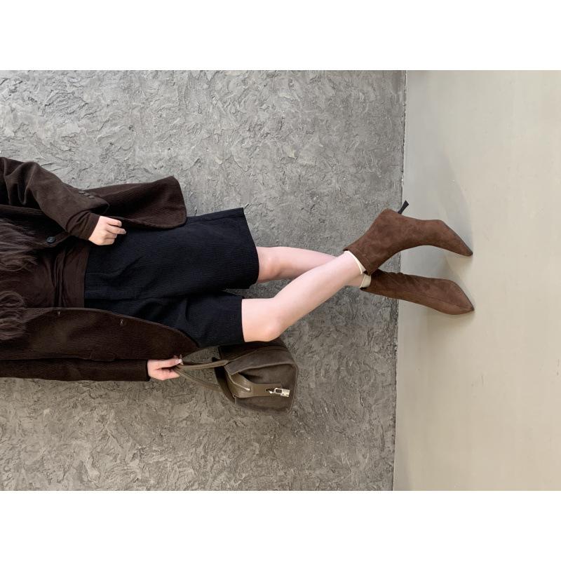 

Коричневые ботильоны на тонком каблуке, женские новые универсальные французские эластичные ботинки осень-зима 2025, замшевые остроносые ботильоны на высоком тонком каблуке 39