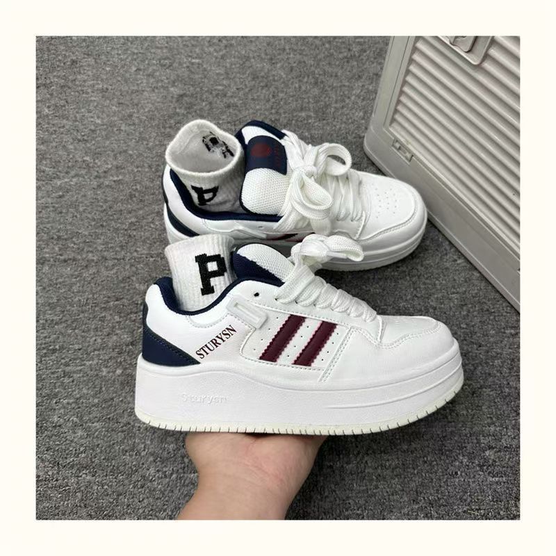 Hong Kong style niche platform couple board shoes women's ins tide 2025 autumn new student versatile sports board shoes Korean version