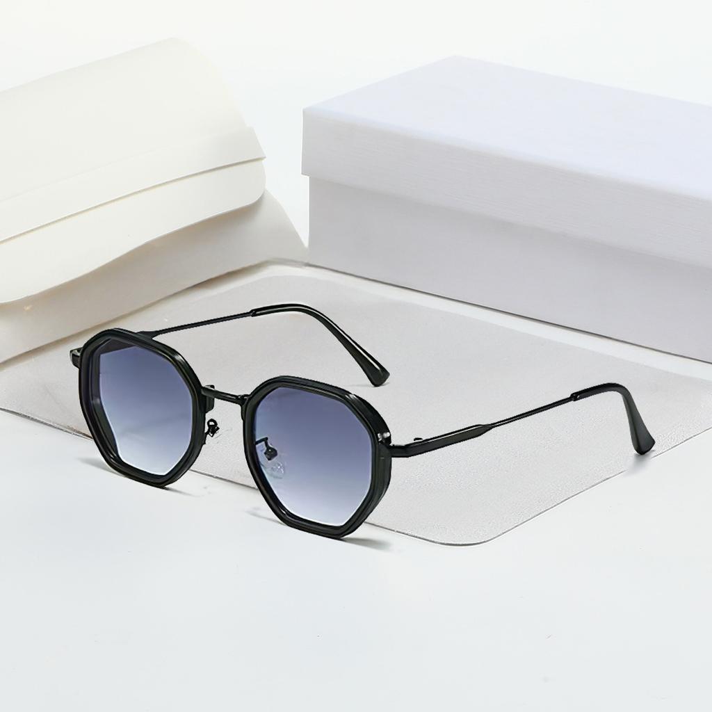 Vintage Sunglasses for Women Modern Octagonal Glasses Black Lenses Golden Edging Fashion Sun Glasses New in Trendy