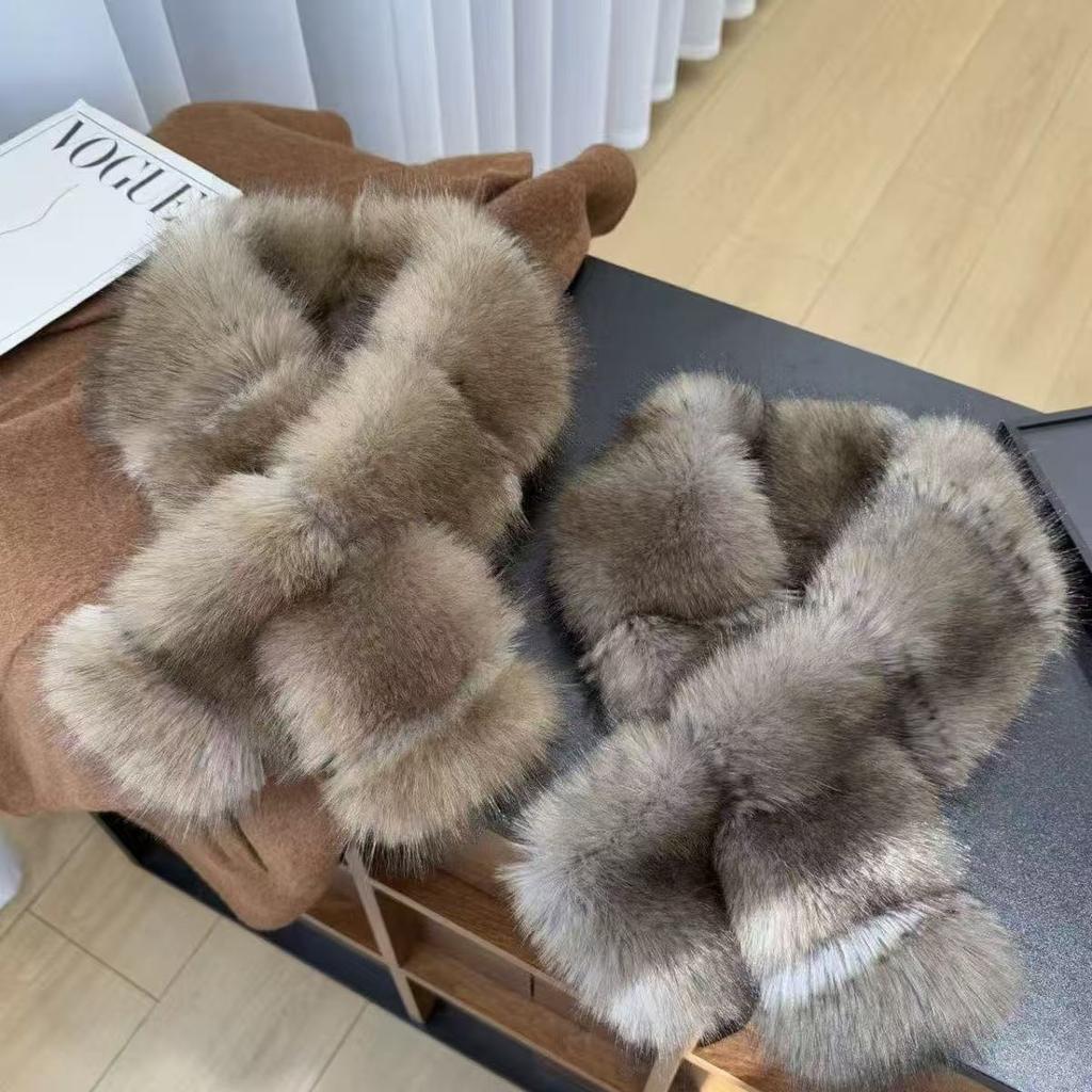 New Imitation Sable Temperament Scarf Warm Scarf Thickened Imitation Fox Hair Crossed Fur Collar Versatile Light Luxury Winter