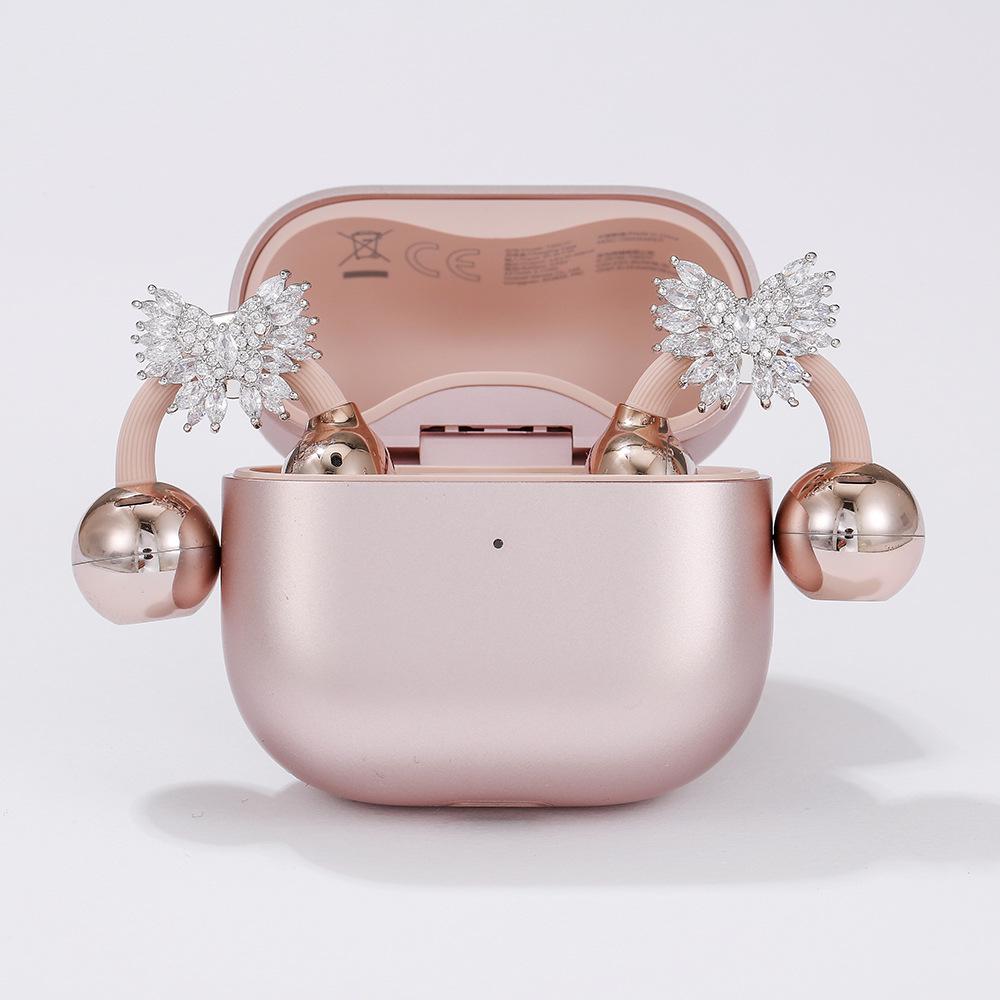 Zirconia Butterfly Rhinestone Buckle Earphone Clip - Multi-Functional, High-End Accessory.