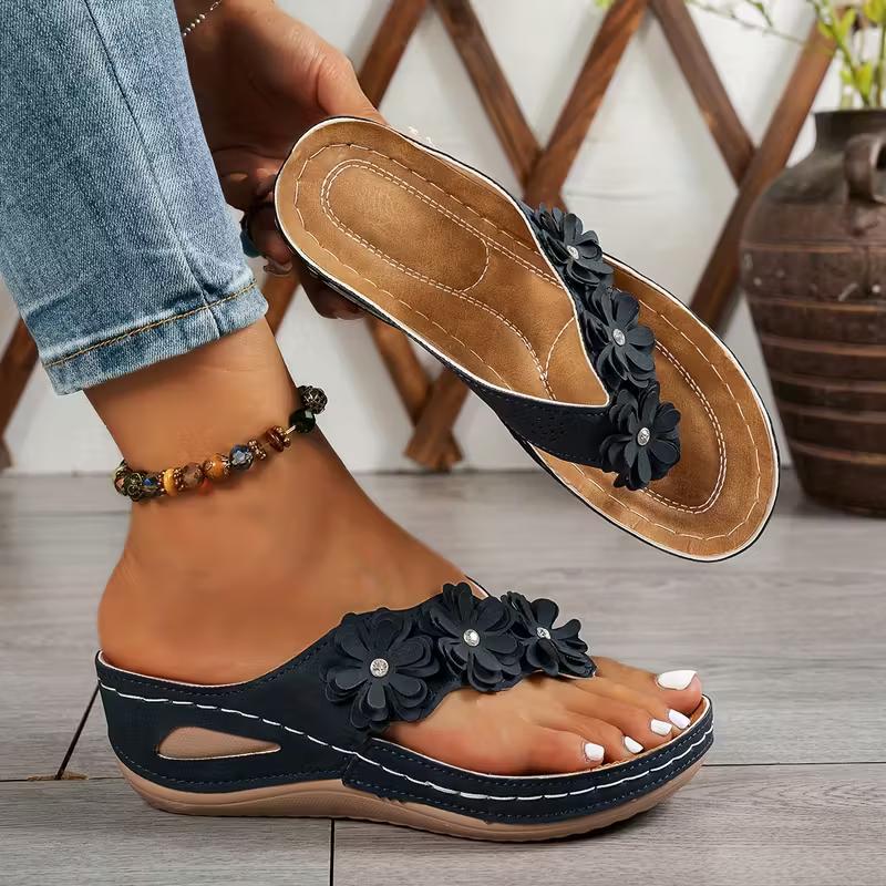 Altın Tokalı Aksesuarlı Şık Kadın Siyah Platform Sandalet - Rahat Slip-On Dayanıklı PU Kaplama İç Taban Günlük Giyim için, Bayan Sandalet