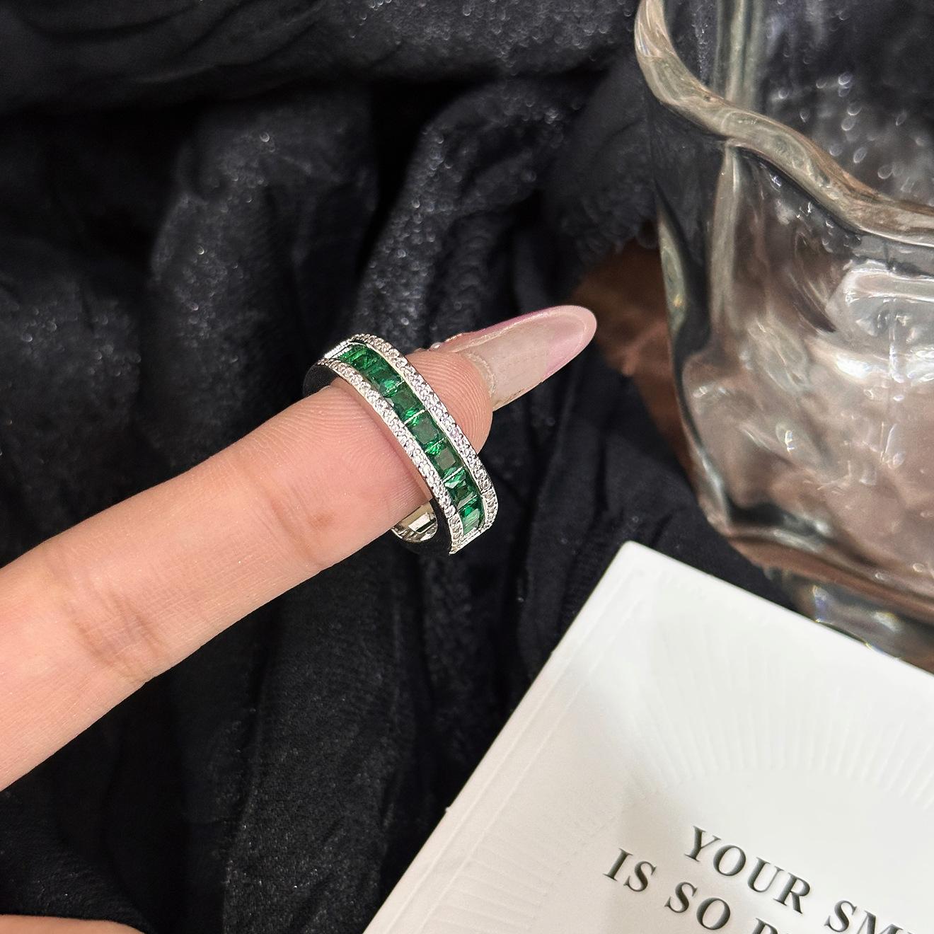 Wish Europe and America inlaid with diamond emerald zirconium diamond ring simplicity hot ring
