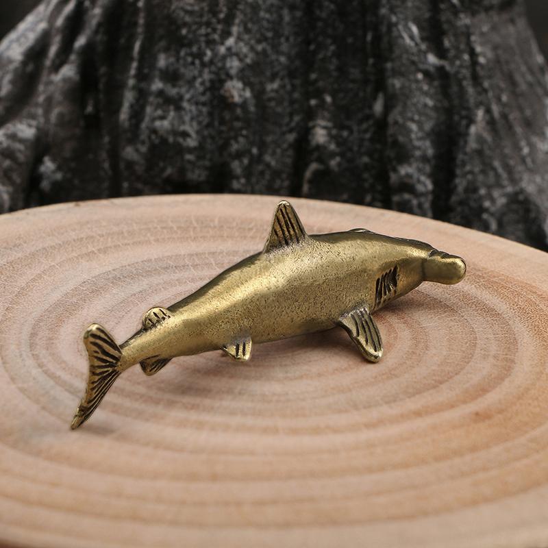 Messing Hammerhai Kleine Ornament Tierfiguren Meerestiere Souvenir Zuhause Tee Haustier Desktop Dekoration Metallfiguren