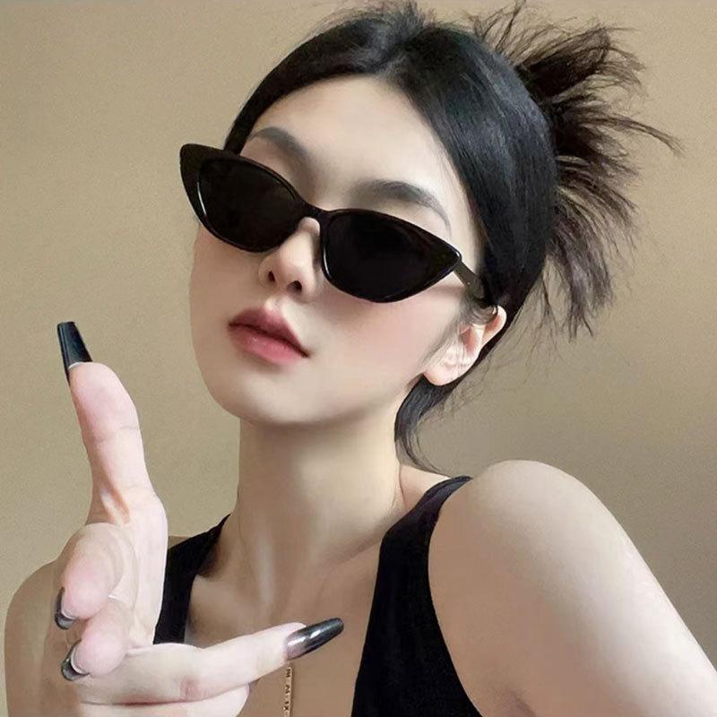 Pink Cat Eye Sunglasses Female Personality Small Frame Glasses Sunscreen Sunglasses Retro Versatile