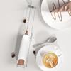 Elektrischer Milchaufschäumer, Küchengetränk, Schäumer, Mixer, Rührer, Kaffee, Cappuccino, Milchkännchen, Schneebesen, schaumige Mischung, Schneebesen