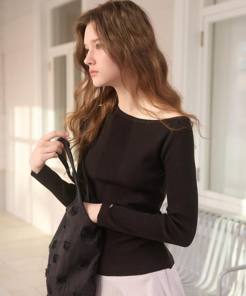 ADAUL Golgi One Off Shoulder Knit - Black