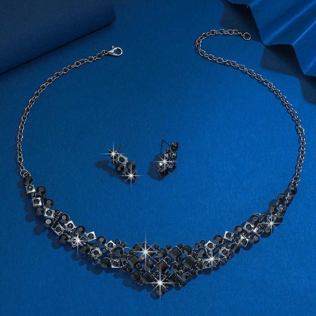 Black Crystal Necklace Earrings Set Short Choker Clavicle Chain Hipster Dark Wind Jewelry Necklace