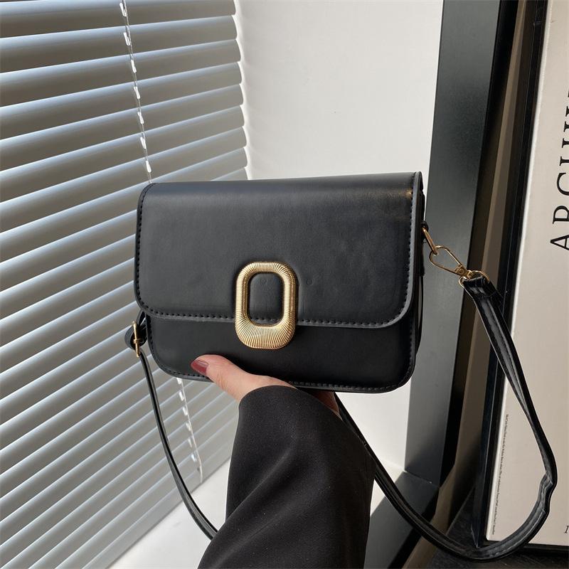 

Premium sense niche chain small square bag 2025 spring and summer new popular versatile women s bag shoulder messenger bag чёрный
