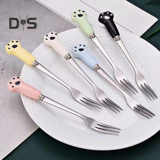 Cake Fork Cartoon Cat Claw Fork Novelty Smooth Edges Ceramic Handle Fork for Fruits Desserts Noodles