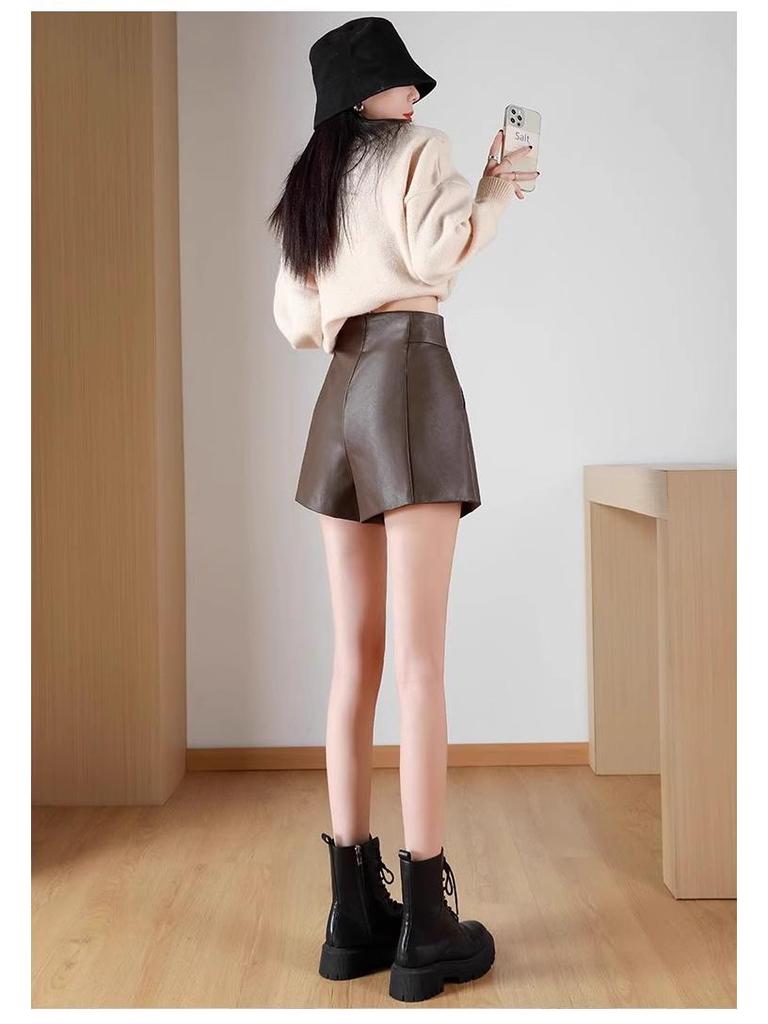 High-Waisted Leather Shorts for Women - 2026 New Style A-Line Slim Fit PU Wide-Leg Bootcut (Autumn/Winter) In Black