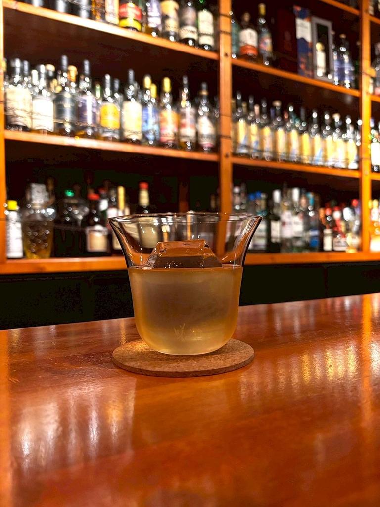 [Supervised by a Master of Whisky] Saki Rocks Glass, Whiskey Glass, Handmade In Japan, Luxury Gift, Temperature-Resistant, Approx. 352ml