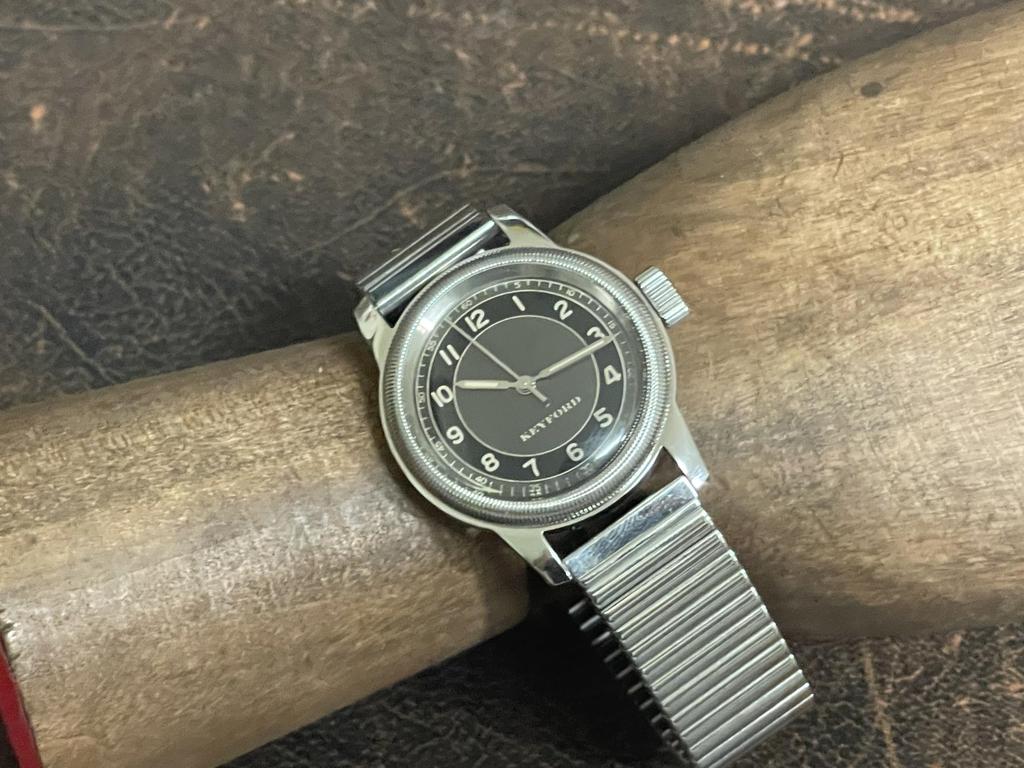 Military Tuxedo Dial with Extension Strap M.R.M.W. Men's Watch, Gray,