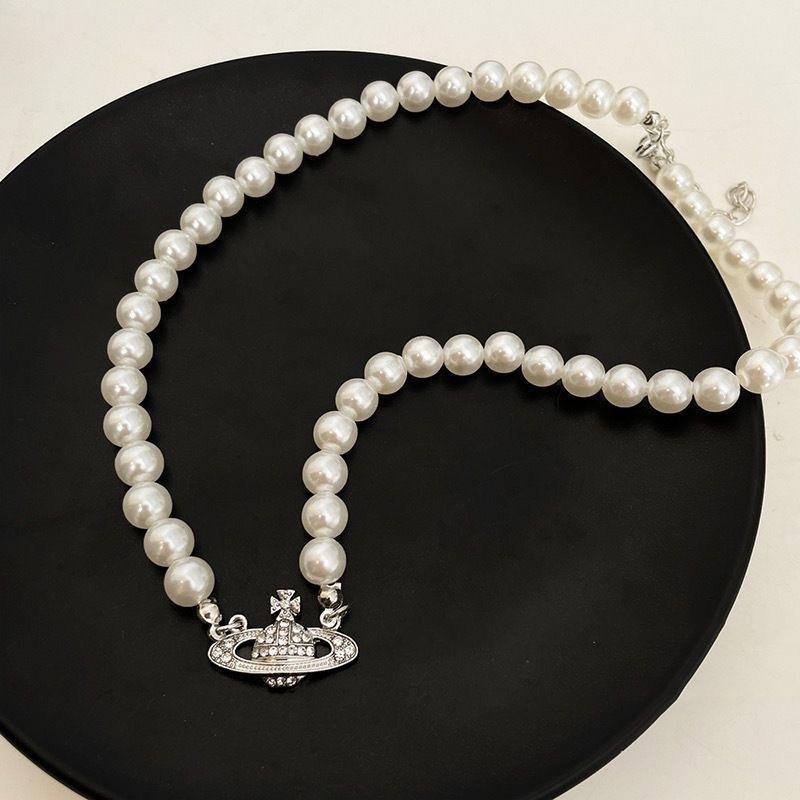 Queen Mother Saturn Pearl Necklace Niche Design Clavicle Chain Femininity Choker Necklace