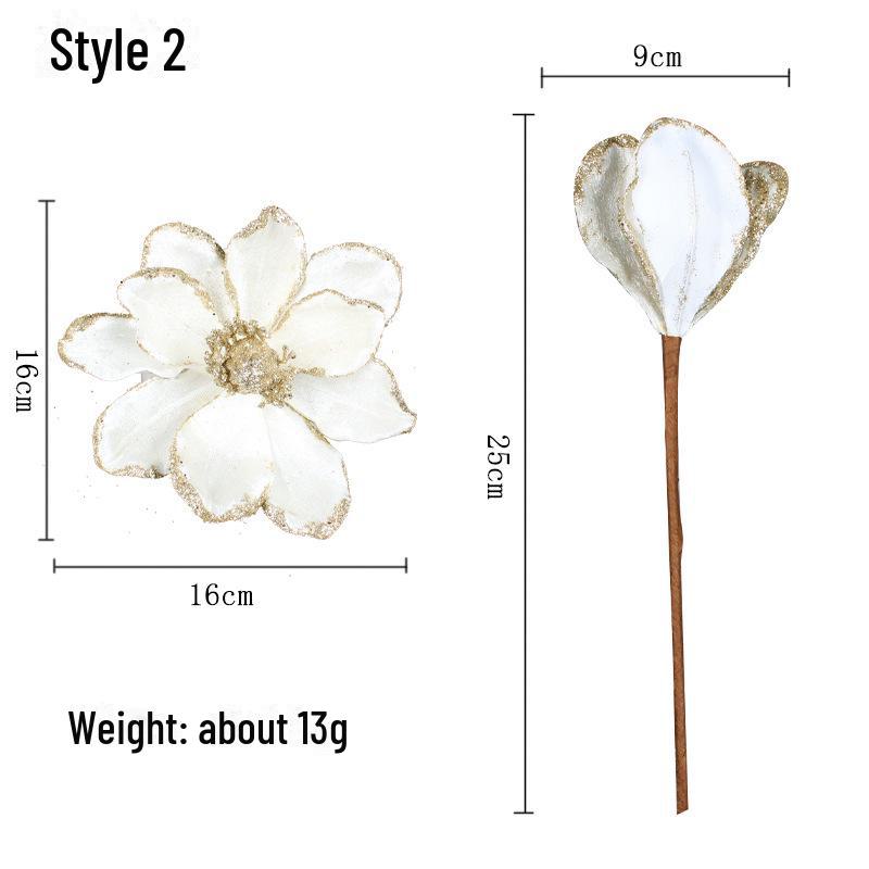 

Трехслойная рождественская композиция из искусственных цветов с венком и ротанговыми аксессуарами X1-10