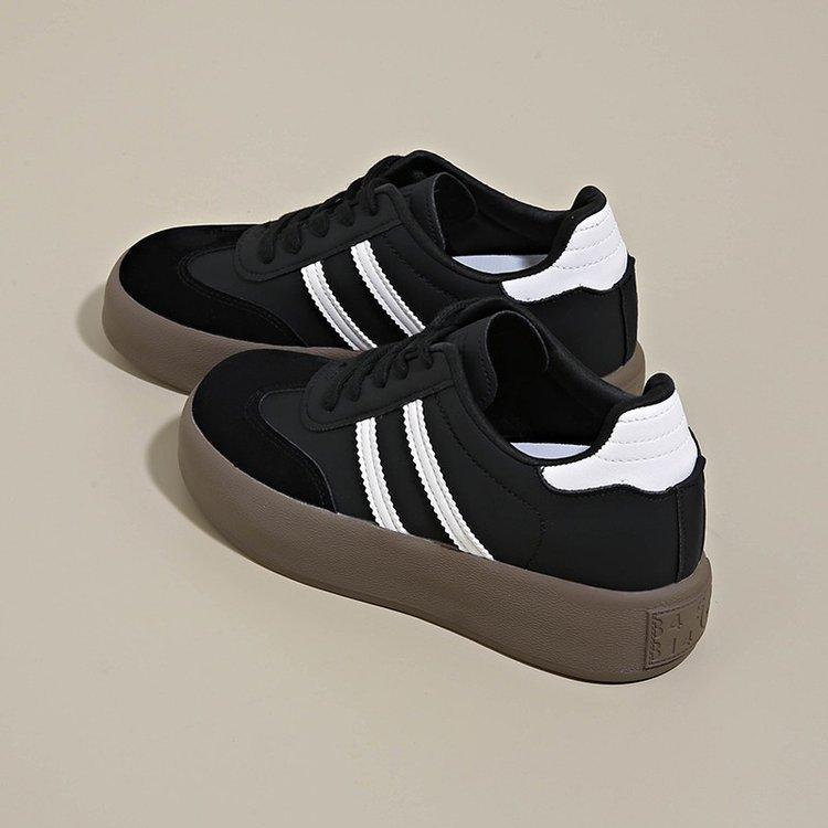 Small person 7cm inner height increase red German training shoes women's 2025 spring new retro platform casual board shoes women's tide