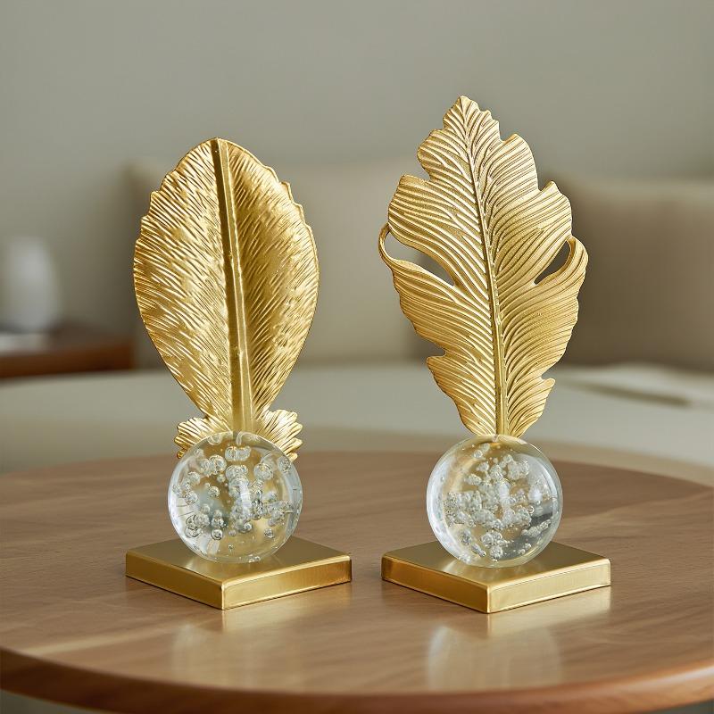 Creative Crystal Ball Ornaments for Home, Living Room, Office, Study, Entrance Hall and Wine Cabinet Decoration