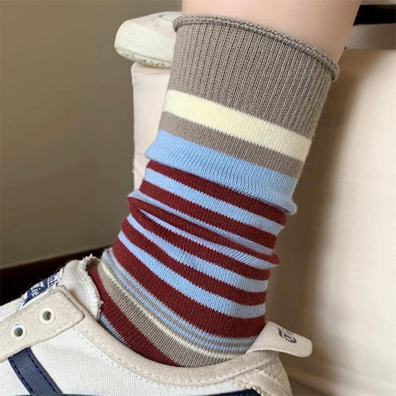 

Women s Autumn and Winter Trend Personality Retro Collision Color Stripe Pure Cotton Tube Stack Socks 1 pair світло-сірий колір