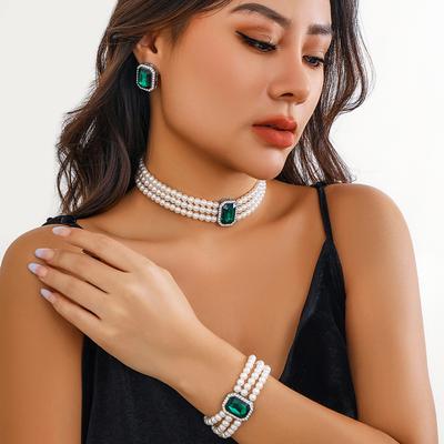 Set Collana Girocollo Corta/Orecchini/Bracciale a Strati con Perline di Zirconi e Cristalli Verdi/Rossi/Trasparenti per Donne Accessori Matrimonio
