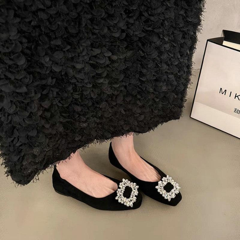 Mode Flatskor för kvinnor 2025 Vår och Höst Svarta Strass Nya Fyrkantiga Tå Loafers Plus Size Damskor 44 42 43