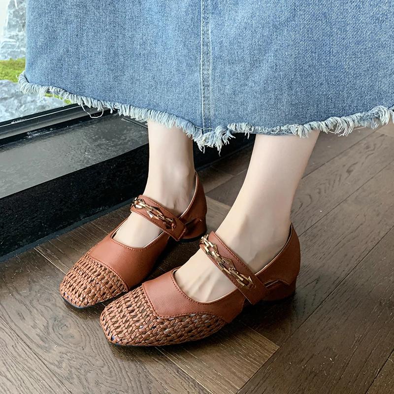 

Мода 2025 Горячая Распродажа Женская Обувь Неглубокие Женские Туфли на Высоком Каблуке Модная Металлическая Отделка Офис и Карьера Новые Лучшие Продажи Каблуки Женские 40 коричневый