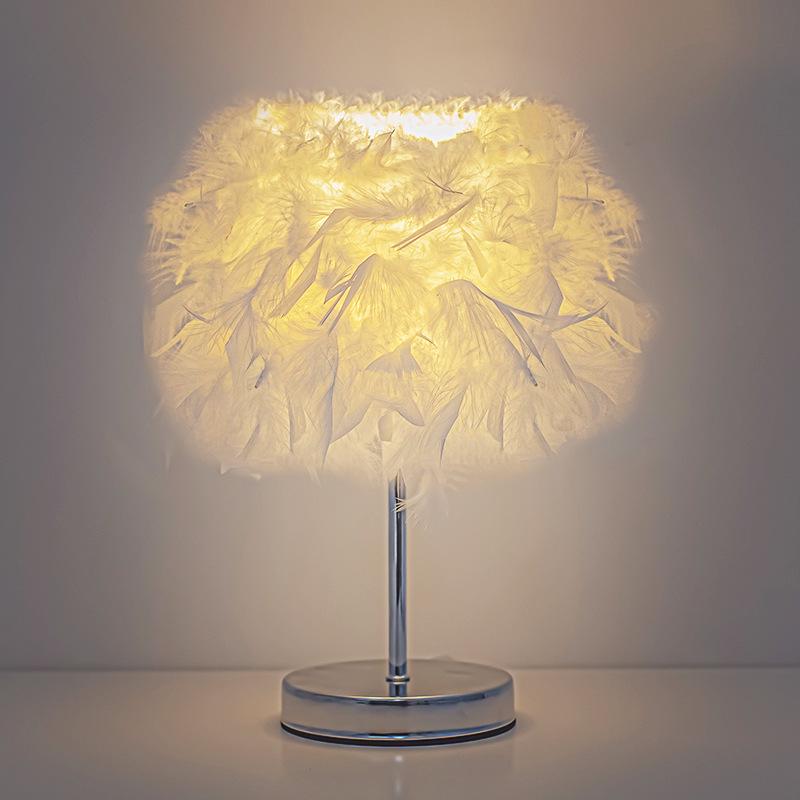 Nordic Luxury Feather Table Lamp - Elegant Bedroom Bedside Light, Creative Gift, Night Light Décor.