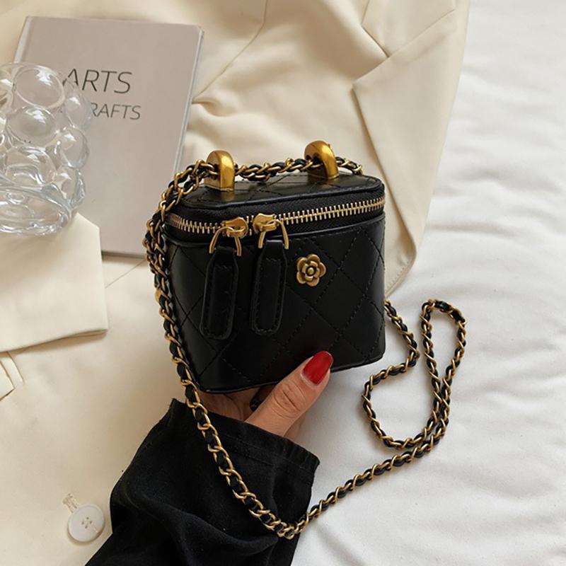Fancy Lady Populaire Rhombus Borduurwerk Kleine Tas voor Vrouwen 2024 Nieuwe Stijl Veelzijdige Ketting Crossbody Tas Mode Mini Tas zwart
