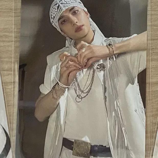 

Straykids Церемония Поп-ап Магазин Реальное Прикосновение Qr Фока Фотокарточка Хёнджин