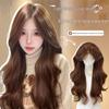 Peruca Longa Castanha Clara Âmbar Cacheada com Partição Central e Franja