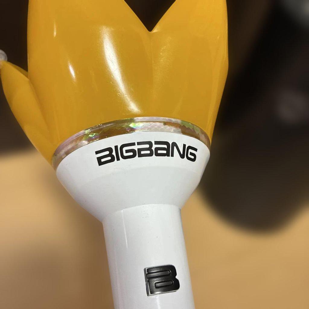 [USED] BIGBANG Crown-shaped Light Stick - Does Not Light Up - Junk Item