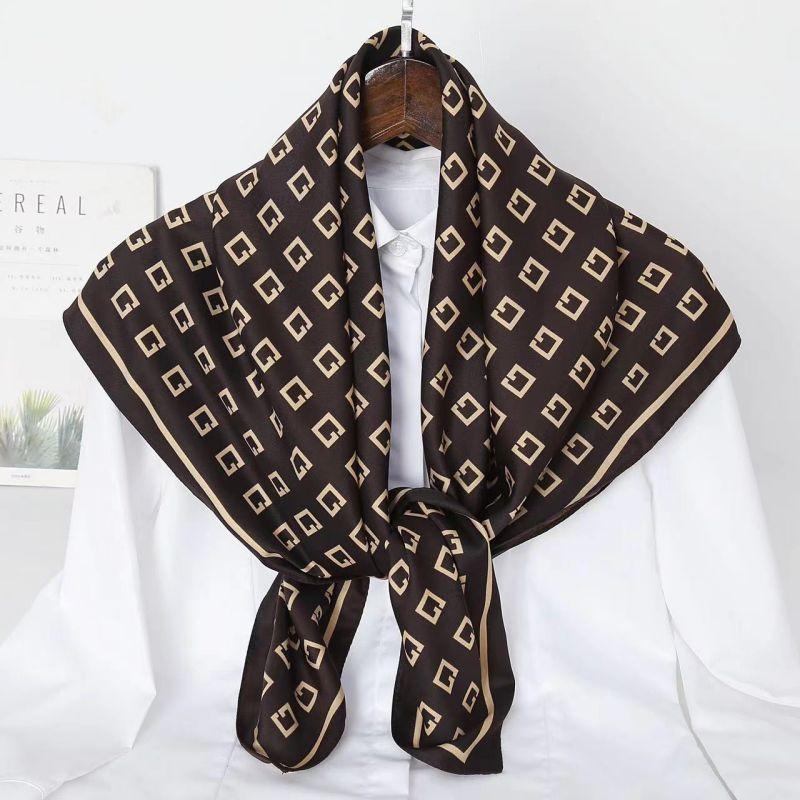 Versatile Shawl Animal Print Black And White Simple Large Square Scarf 90 * 90Cm Simulated Silk Twill Silk Women'S Silk Scarf