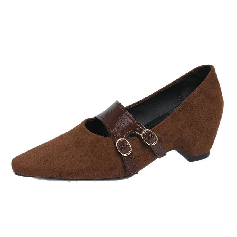 22 new French retro pointed head shallow mouth single shoes elegant inner height increasing temperament commuter shoes