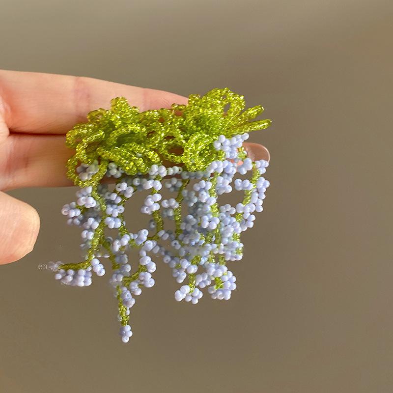 Garden spring beaded fringed flower sea waterfall stud earrings small fresh Mori sweet earrings early spring atmosphere earrings