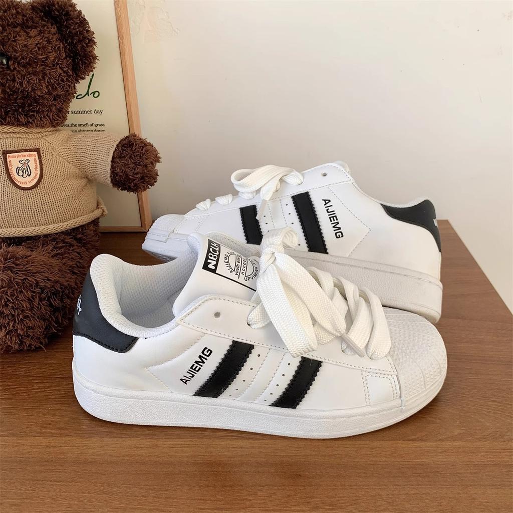 Hong Kong style shell head board shoes women's 2025 autumn new platform white shoes student versatile casual soft-soled sports shoes
