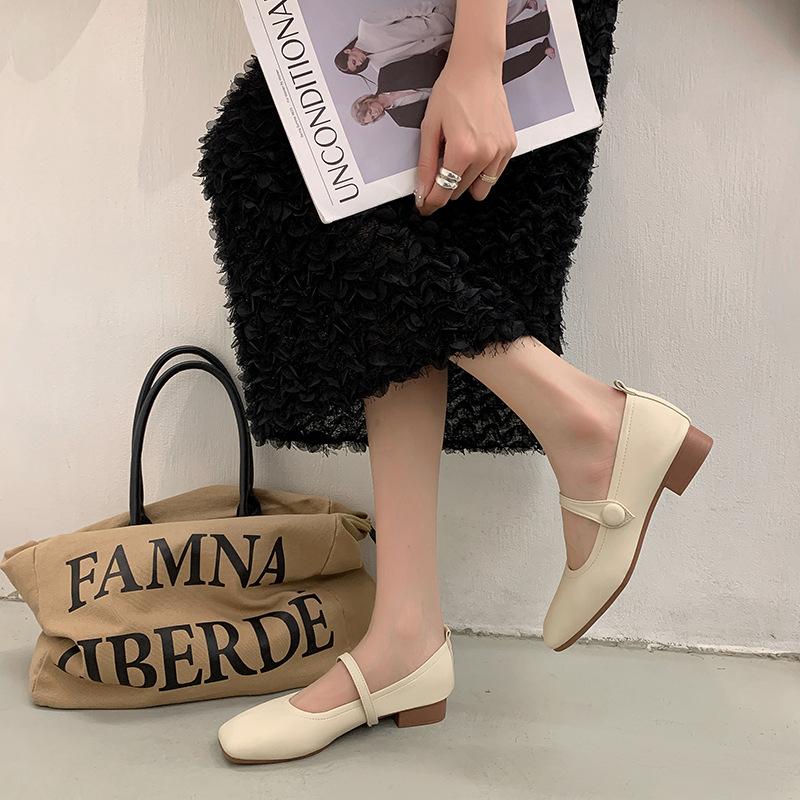 Fairy Wind Mary Jane Single Shoes Women's Shoes 2025 New Spring and Summer New Flat Bottom Shallow Mouth Square Head Thick Heel Soft Sole Shoes