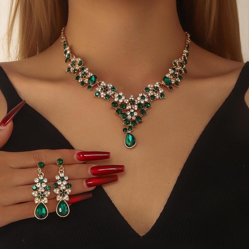 Elegant Rhinestone Water Drop Necklace Set - High-End European & American Court Style Jewelry for Women
