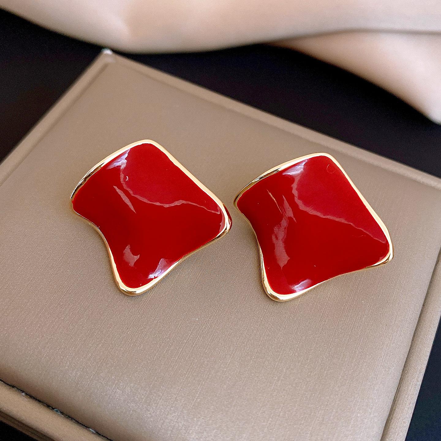 

Wave Irregular Ankara Red Geometry Rhombus Square Stud Earring for Women Dopamine New Transparent Zircon Christmas Girl Gift