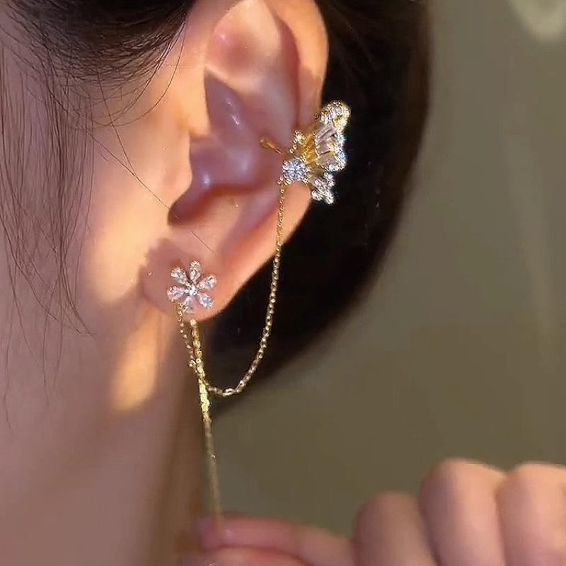 Korean Style S925 Sterling Silver Multi-Layer Pearl No-Pierce Ear Cuff – Women's Retro Elegant Earrings, Niche Ear Jewelry.