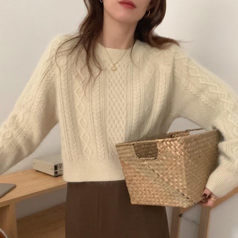 Premium Retro Sweater Women's Spring and Autumn New Soft Waxy Gentle Thickened Twist Knitted Sweater Short Top Women
