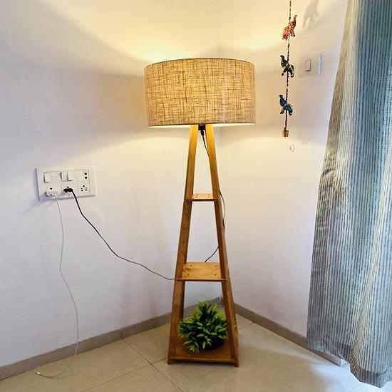 Stylová dřevěná stojací lampa s 3patrovou policí pro domácí dekoraci || Ložnice || Obývací pokoj