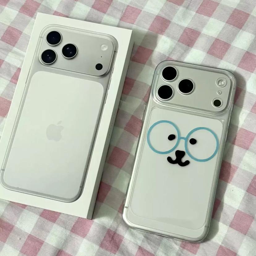 

Cartoon Self-Deprecating Bear Phone Case for Apple 12-17 ProMax, Soft Transparent Shell iPhone 14 Pro Max
