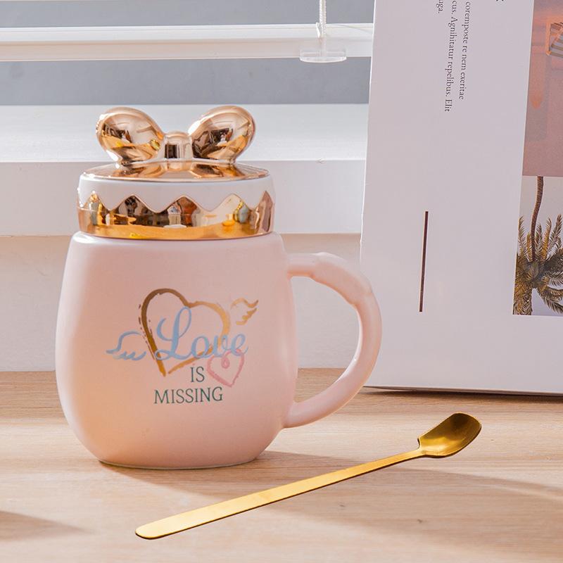 

Кружка в форме сердца с крышкой-бабочкой, подарочная, милая мультяшная керамическая кружка, чашка для воды с крышкой 500ML