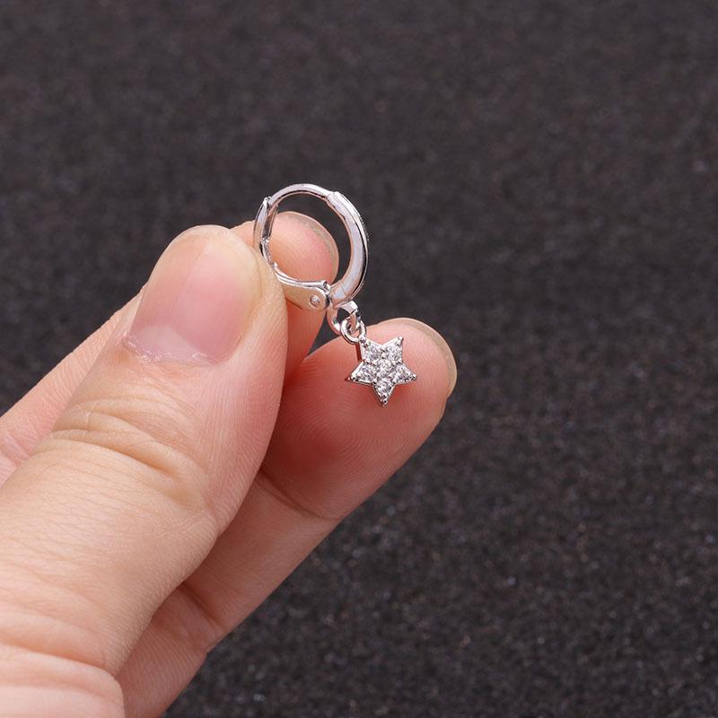 1Pc Simple Sunflower Pendant Cubic Zirconia Ear Tragus Personality Stainless Steel Cartilage Earring Piercing Jewelr